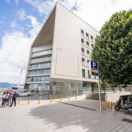 Vistas Al Nautico Y Paseo Maritimo De Vigo Exterior foto